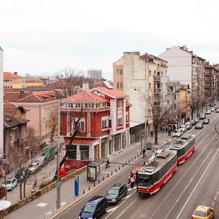 Dondukov Masterpiece - 3br Apart
