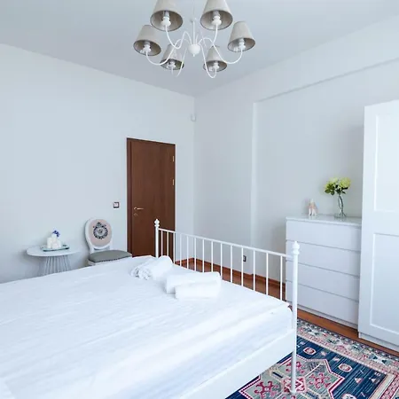 Dondukov Masterpiece - 3br Apart